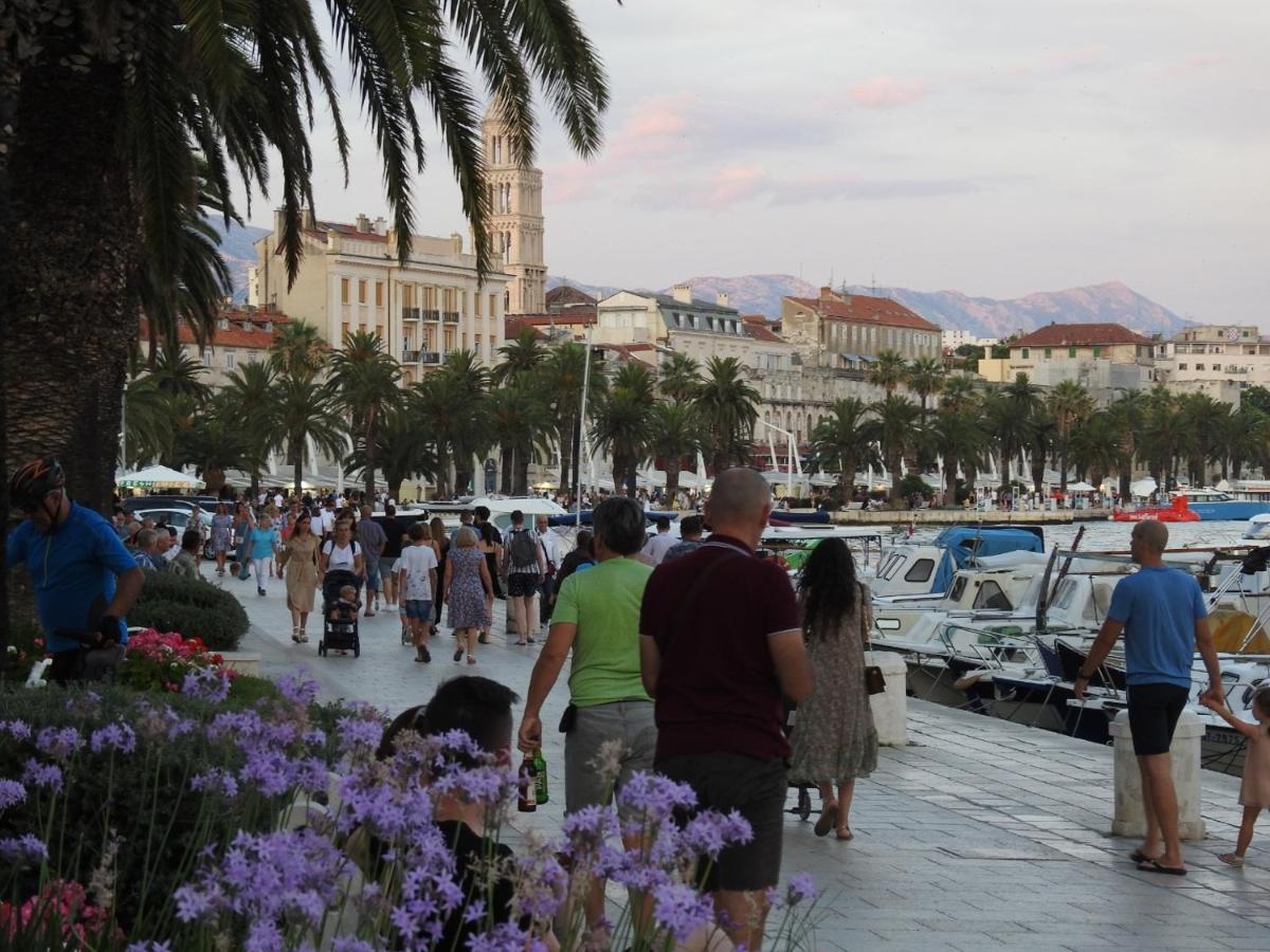 Famous Promenade Riva Apartment Split Eksteriør billede